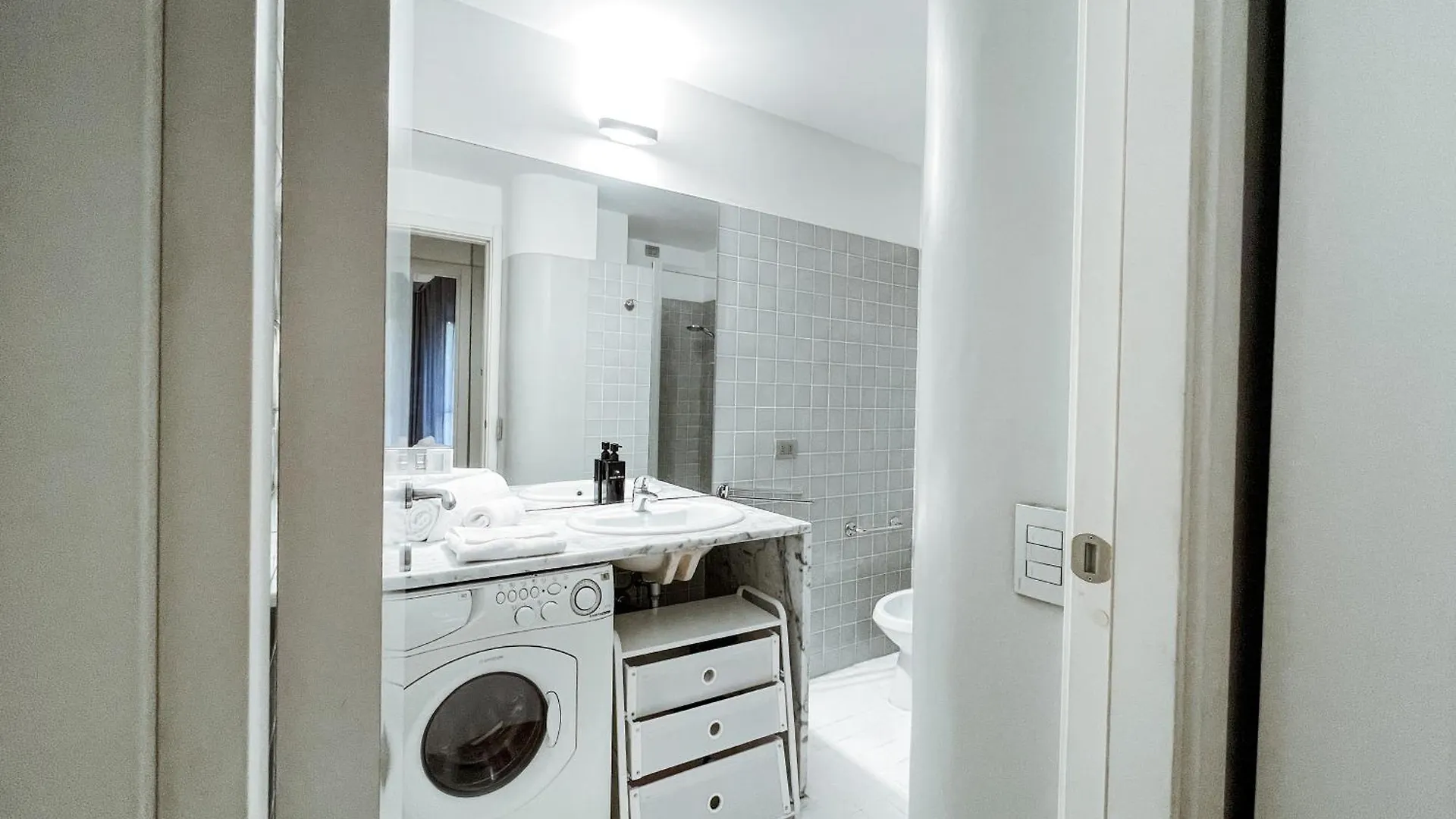Apartment Archimede73, Citycenter Milan